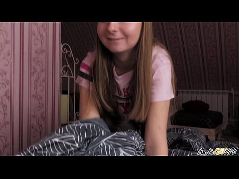 ❤️ Blondie waxay si qoto dheer u nuugtaa BFF's waxayna ku dhufanaysaa afkeeda %so.pornhdvideos.ru ️❤